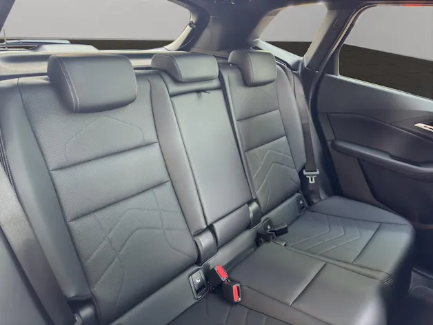 BMW 225e xDrive paddles Active Tourer
