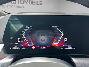 BMW 225e xDrive paddles Active Tourer