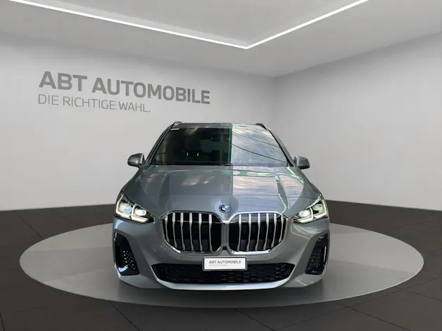 BMW 225e xDrive paddles Active Tourer