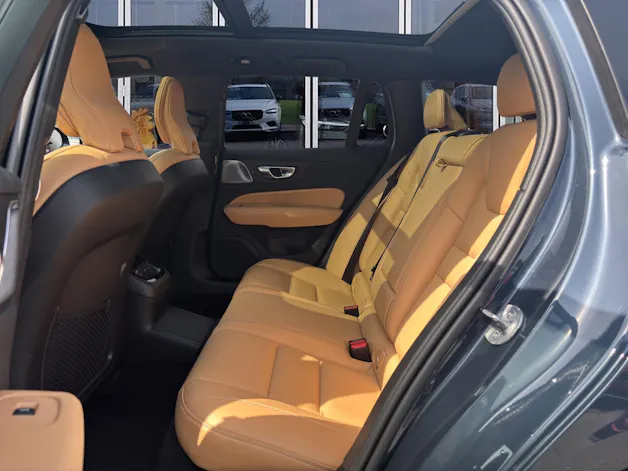 Volvo V60 2.0 T8 TE Ultimate Dark eAWD