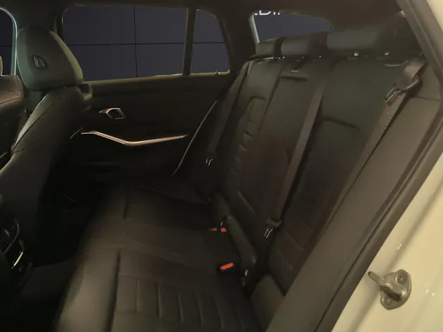 BMW 320d xDrive SAG Touring
