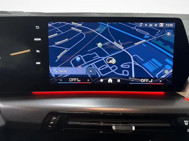 BMW 225e xDrive paddles Active Tourer