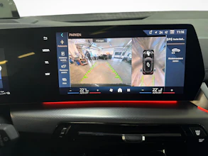 https://vehicle.imgix.net/4292619/450f5488-1f06-42a9-b278-e617f9a2cf4c.jpg