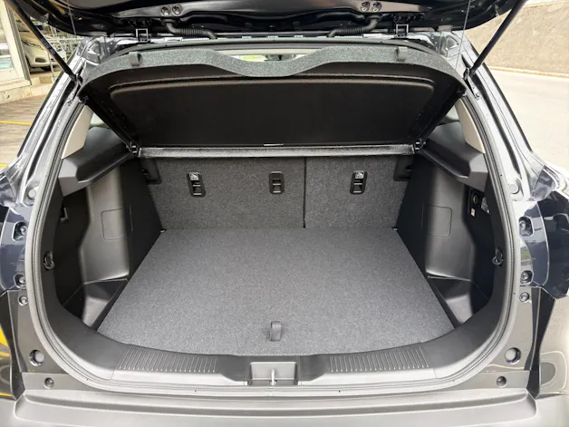 Suzuki S-Cross 1.4 T Sakura Hybrid 4x4