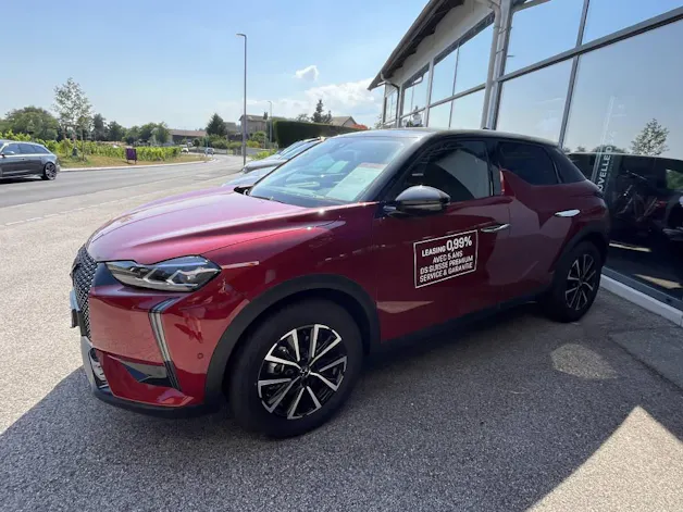 DS Automobiles 3 Crossback 1.2 Hybrid Diva