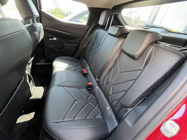 DS Automobiles 3 Crossback 1.2 Hybrid Diva