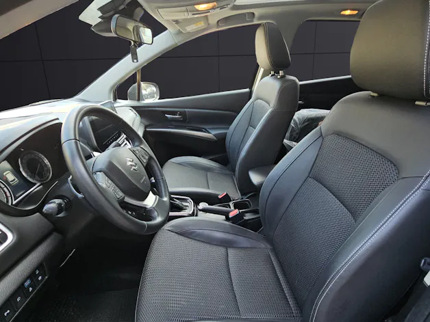 Suzuki S-Cross 1.5 Compact Top Hybrid 4x4