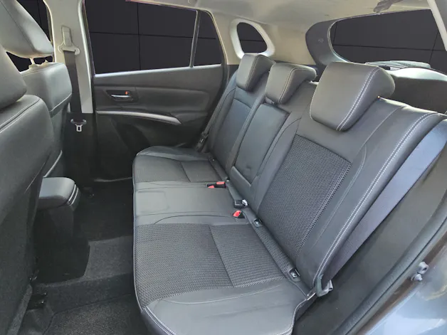 Suzuki S-Cross 1.5 Compact Top Hybrid 4x4