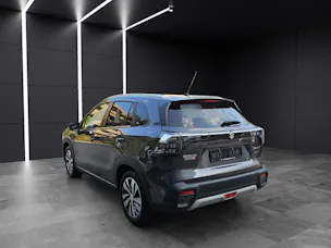 Suzuki S-Cross 1.5 Compact Top Hybrid 4x4