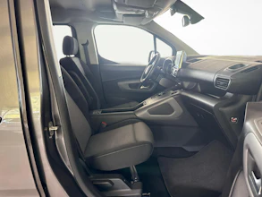 https://vehicle.imgix.net/4292658/5e559ffc-cd14-41c9-b671-470f8c8ee9b8.jpg