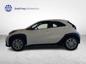 https://vehicle.imgix.net/4292672/b775876e-1aae-472d-898e-d88d81192728.jpg