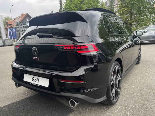 VW Golf VIII 2.0 TSI GTI DSG