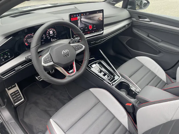 VW Golf VIII 2.0 TSI GTI DSG