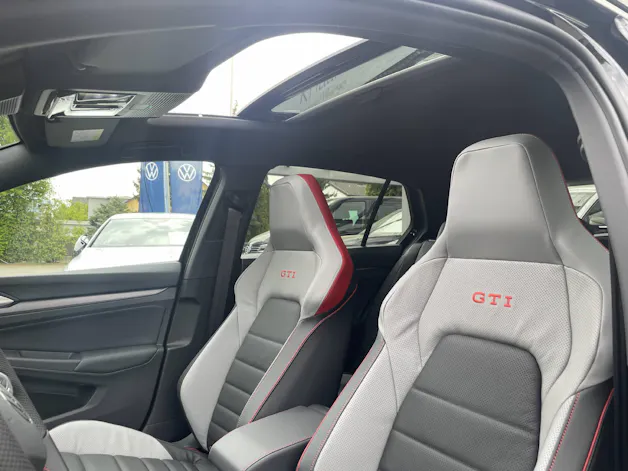 VW Golf VIII 2.0 TSI GTI DSG