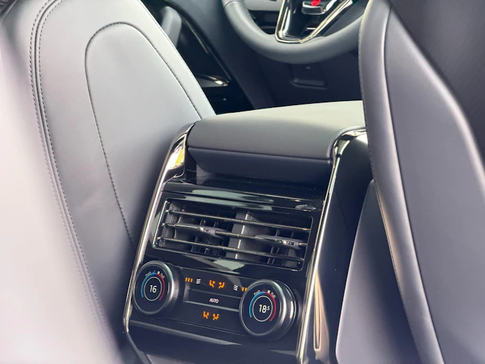 immagine del veicolo LAND ROVER RANGE ROVER SPORT