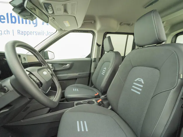 Ford E-Tourneo Courier Active