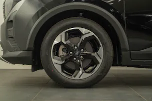 Ford E-Tourneo Courier Active