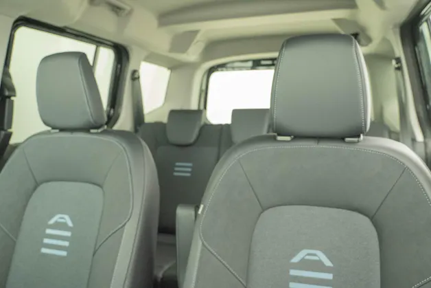 Ford E-Tourneo Courier Active