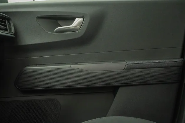 Ford E-Tourneo Courier Active