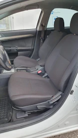 MITSUBISHI LANCER 8