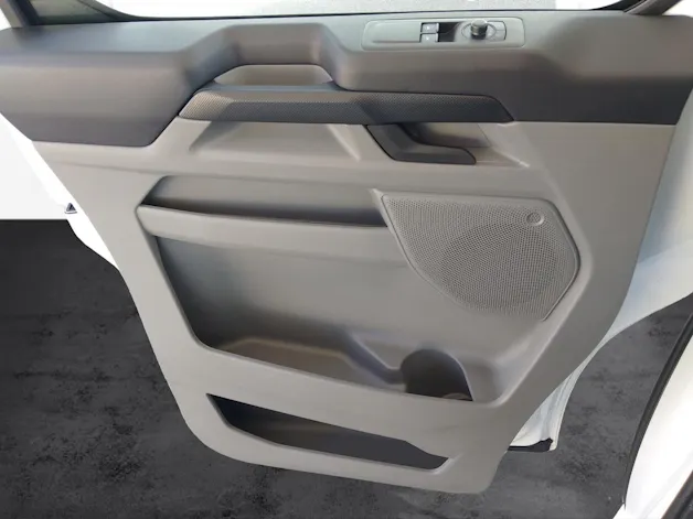 Ford Transit Custom Van 320 L1 2.5 Duratec 233 Trend PHEV