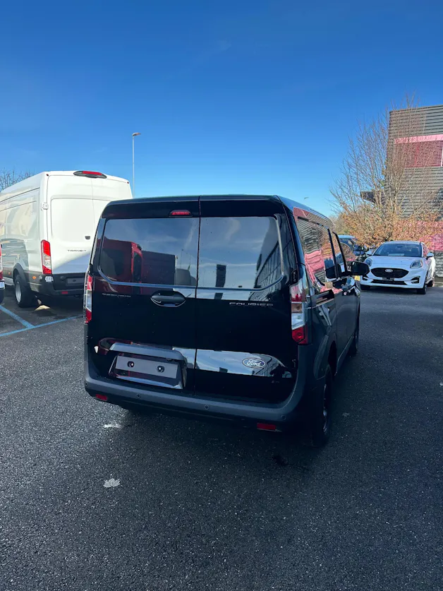 Ford Transit Courier van 1.0 EcoBoo Trend/125CV/Aut.