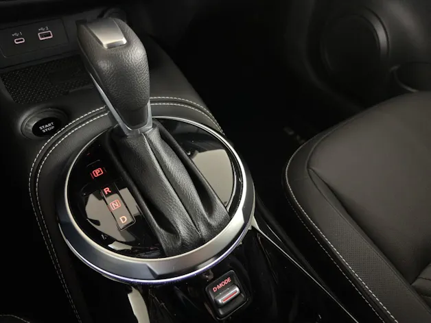 Nissan Juke 1.6 FHEV Tekna