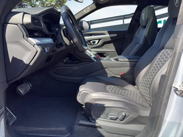 Lamborghini Urus E-Gear