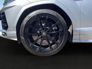 Lamborghini Urus E-Gear