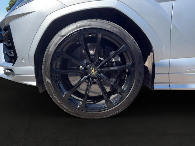 Lamborghini Urus E-Gear