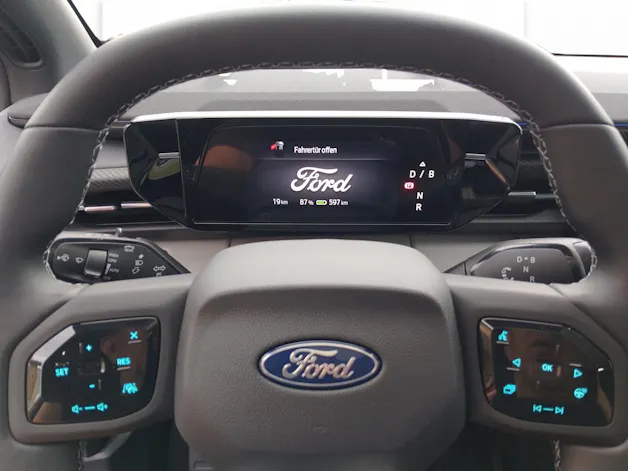 Ford Explorer Extended Range Premium AWD
