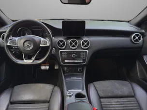 Mercedes-Benz A 180 AMG Line 7G-DCT