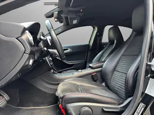 Mercedes-Benz A 180 AMG Line 7G-DCT