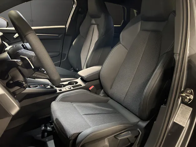 Audi A3 Sportback TFSI 110 kW S line Attraction S tronic