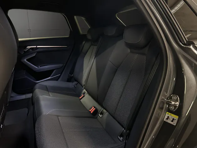 Audi A3 Sportback TFSI 110 kW S line Attraction S tronic