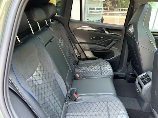 VW Tiguan R-Line UNITED