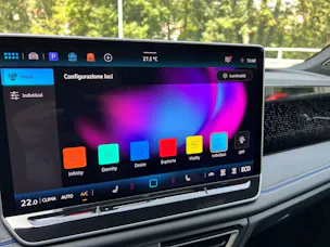 VW Tiguan R-Line UNITED
