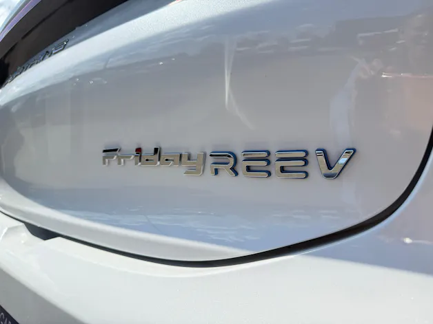FORTHING 5 REEV 32kWh Maximale elektrische Leistung: 120 kW (163 PS)