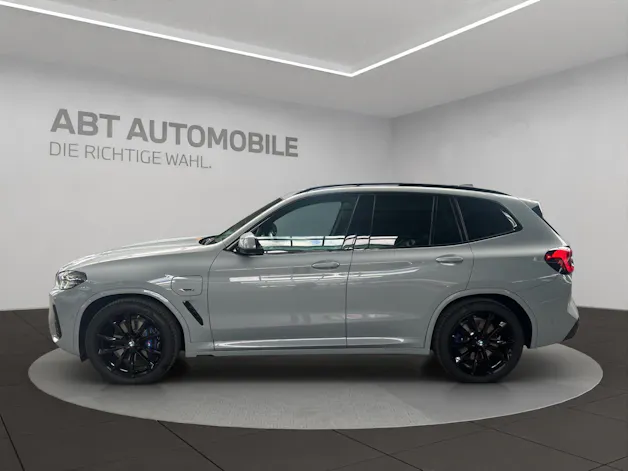 BMW X3 30e xDrive SAG