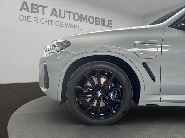 BMW X3 30e xDrive SAG