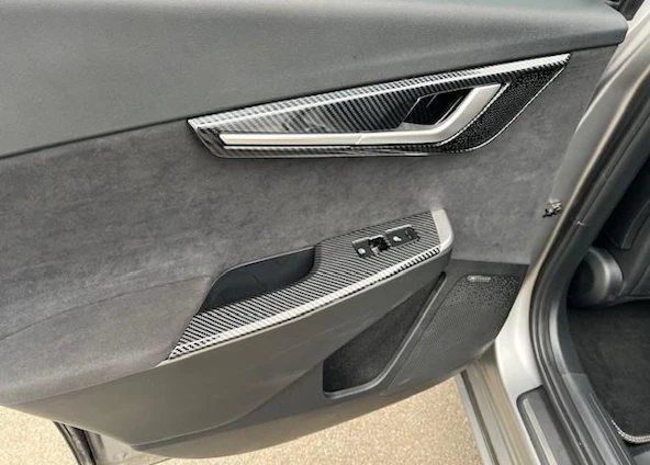 image du véhicule 10 image du véhicule 10