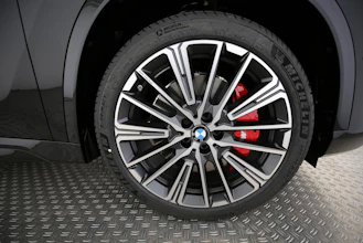 https://vehicle.imgix.net/4293322/1027016e-db80-41d2-a4b2-c6486a352356.jpg