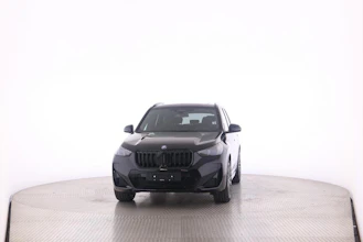 https://vehicle.imgix.net/4293322/7fa06bb6-ba6b-4a33-aec3-9b0868b3d60e.jpg