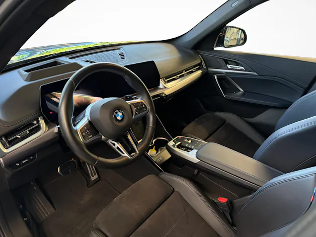BMW X1 23d xDrive paddles