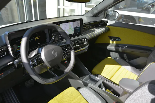 Renault R5 E-Tech Comfort Range iconic five