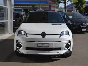 Renault R5 E-Tech Comfort Range iconic five