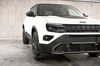 https://vehicle.imgix.net/4293464/ccc37903-743c-4b6d-aaa8-8fbc4d5f2fb8.jpg