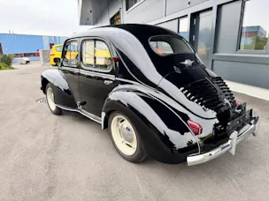 Renault 4CV Champs Elysses