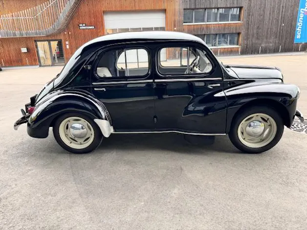 Renault 4CV Champs Elysses