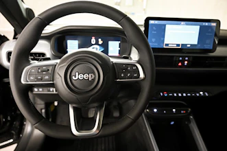 https://vehicle.imgix.net/4293473/d57ab0f1-ed3c-4d3e-a2f5-056960934ab4.jpg